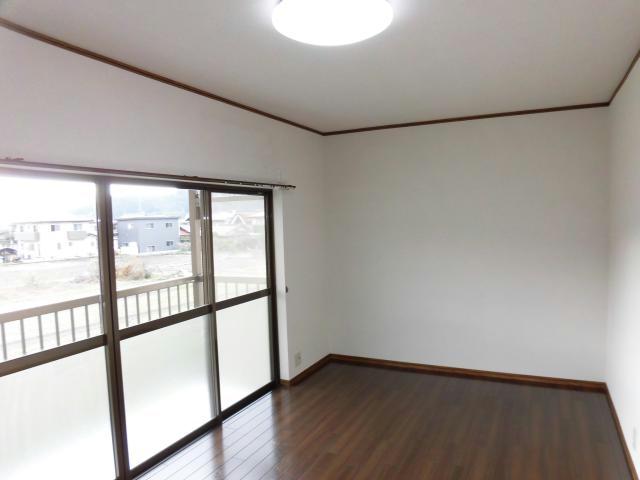 五個荘3軒の居間写真