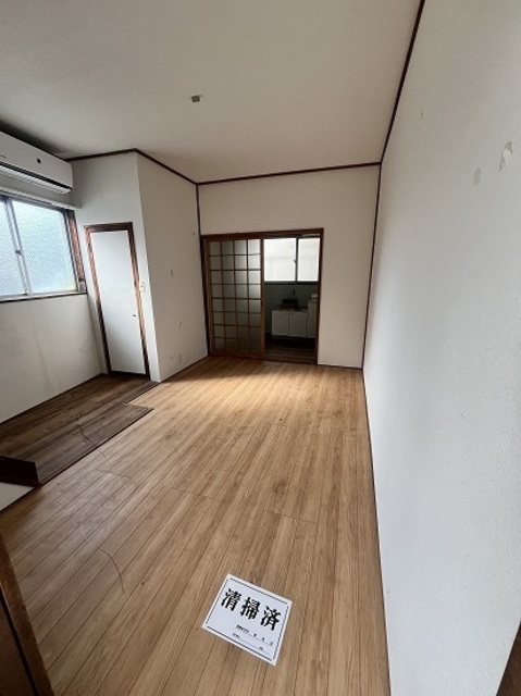 ＪＲ阪和線 六十谷駅 徒歩5分 2階建 築56年の居間写真