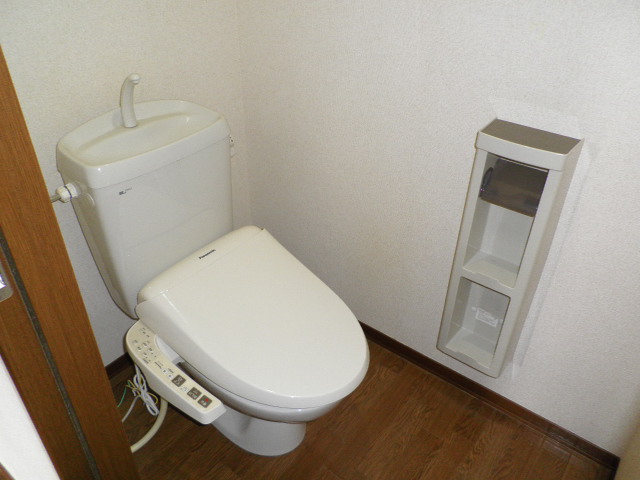 トイレ　ウォシュレット付き