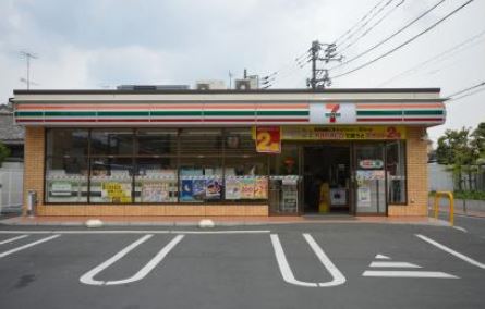 コンビニ　セブンイレブン大田区西蒲田1丁目店（コンビニ）まで134m