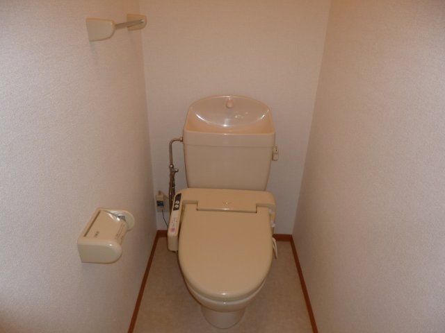 【ロイヤルガーデン　Bのトイレ】