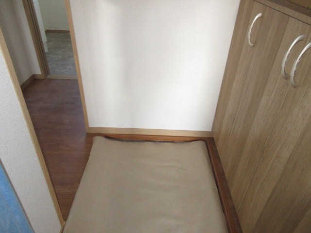 玄関　同タイプ参照