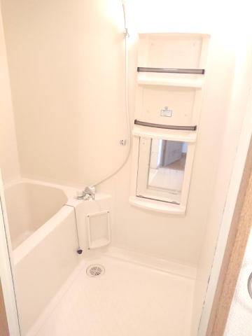 バス・シャワールーム　写真：102号室