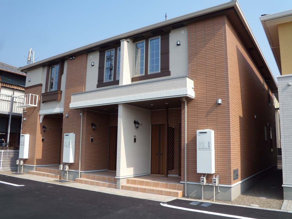 愛媛県四国中央市妻鳥町（アパート）の賃貸物件の外観
