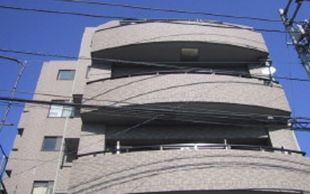 川崎市中原区小杉御殿町のマンションの建物外観