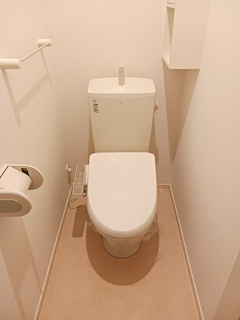 【赤磐市岩田のアパートのトイレ】