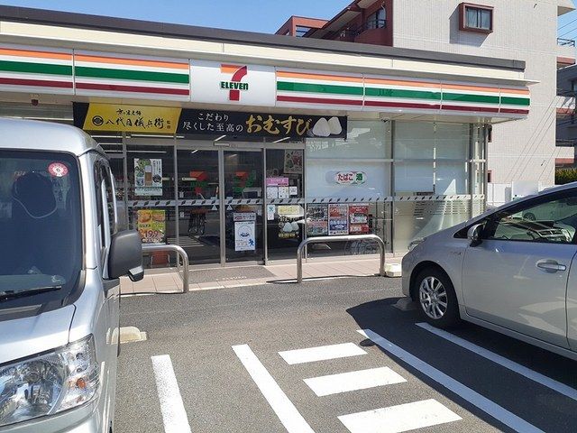 【弥富市前ケ須町のアパートのコンビニ】