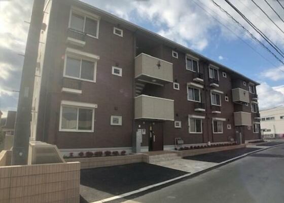 【熊本市東区御領のアパートの建物外観】