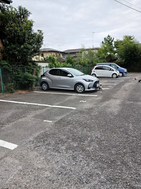 【ヤマニハウスAの駐車場】