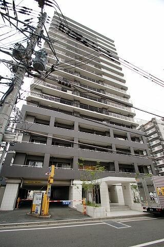 福岡市中央区渡辺通のマンションの建物外観