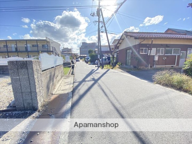 その他　前面道路（その他）まで0m