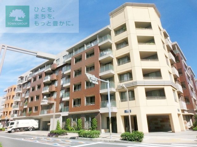 千葉市美浜区打瀬のマンションの建物外観