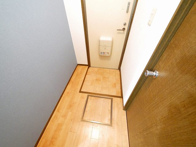 玄関　落ち着いた玄関です