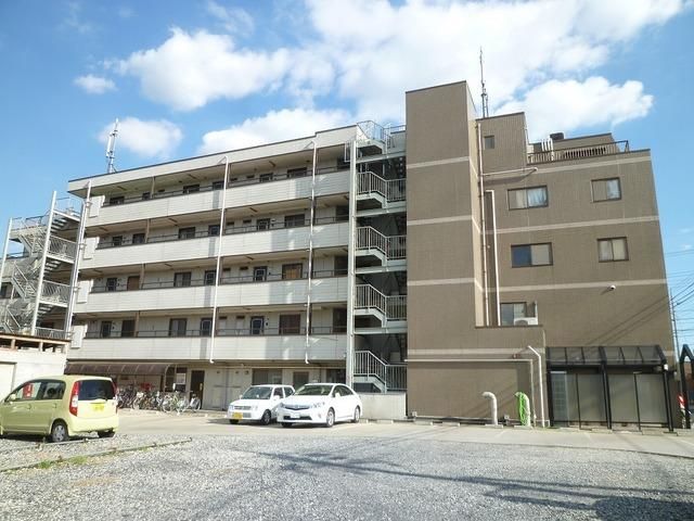 川越市寿町のマンションの建物外観