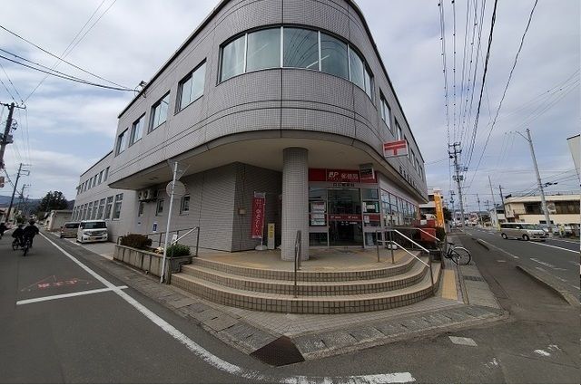 郵便局　白石郵便局（郵便局）まで950m