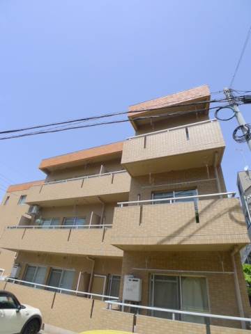 名古屋市熱田区沢上のマンションの建物外観