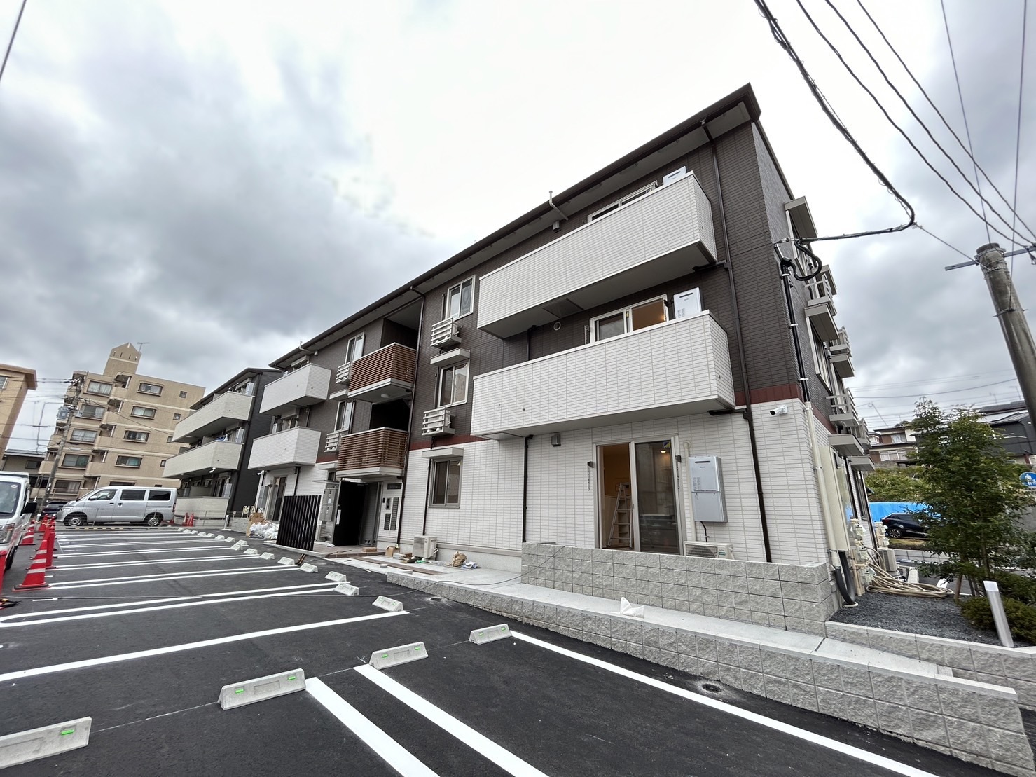 【鹿児島市東谷山のアパートの建物外観】