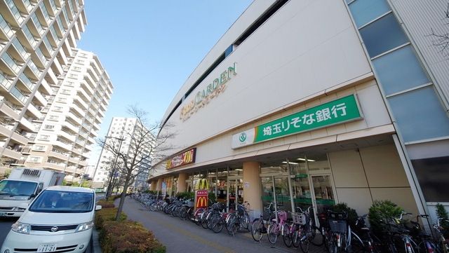 【新座市野火止のアパートのスーパー】