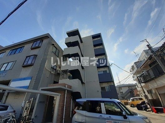 鹿児島市郡元のマンションの建物外観