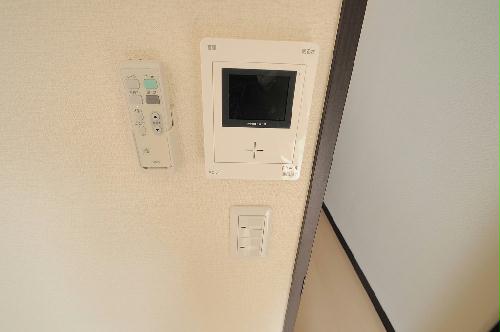 セキュリティ　モニター付きインターホン