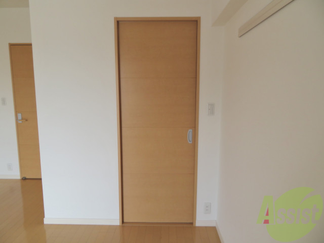 収納　収納です。この中はどうなっているのでしょうか。