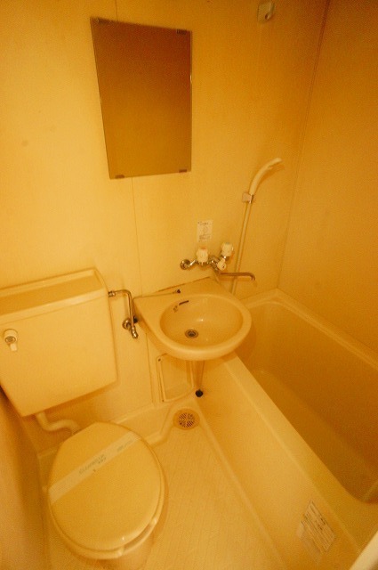 バス・シャワールーム　ＵＢ