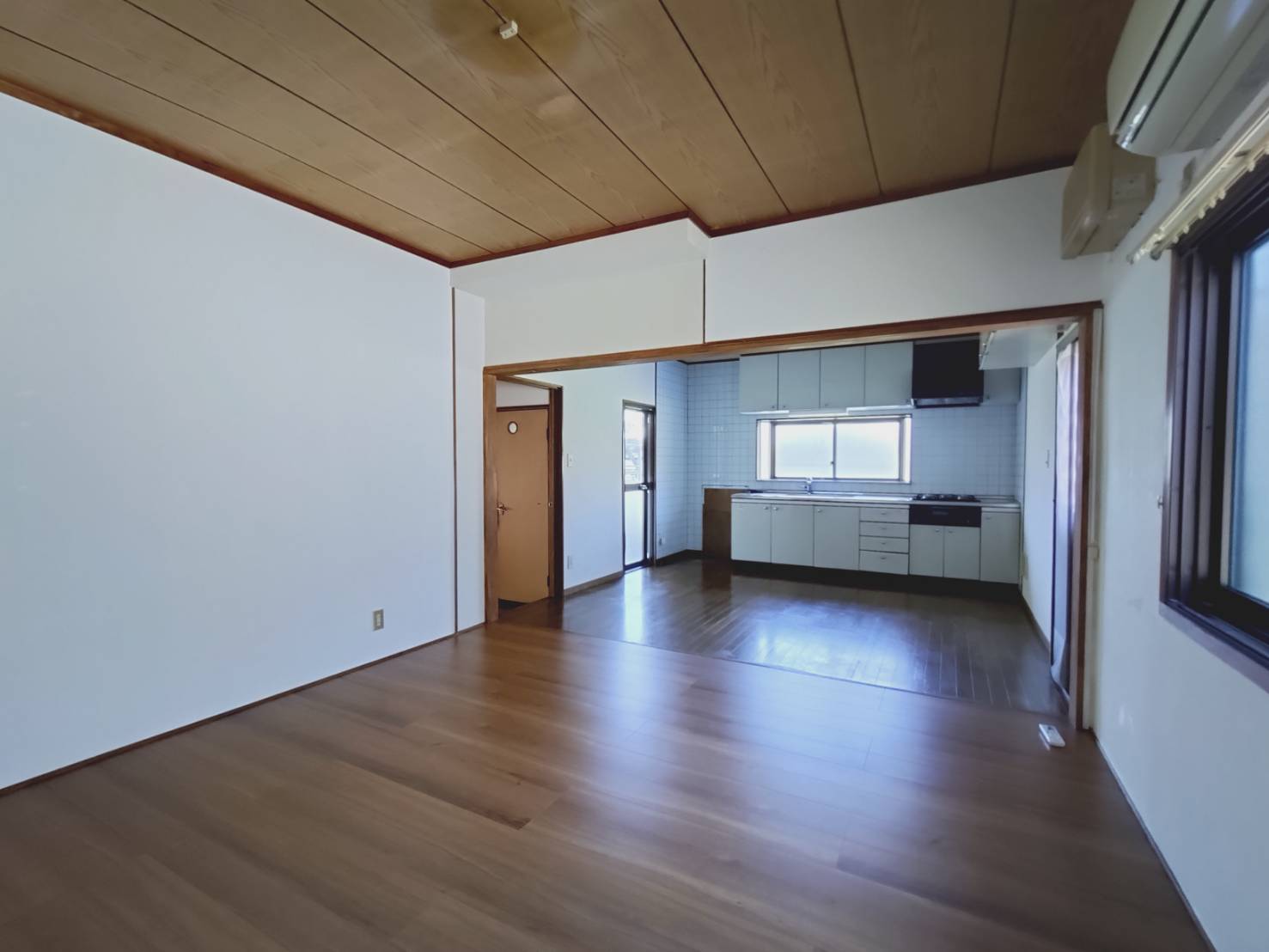 居室・リビング　広々としたLDK