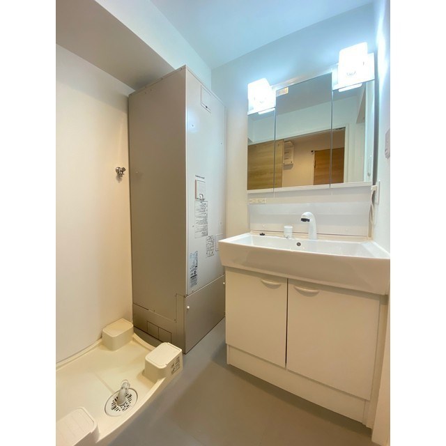 洗面設備　洗面化粧台独立