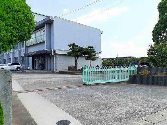 その他　岩倉市立　岩倉東小学校（その他）まで60m