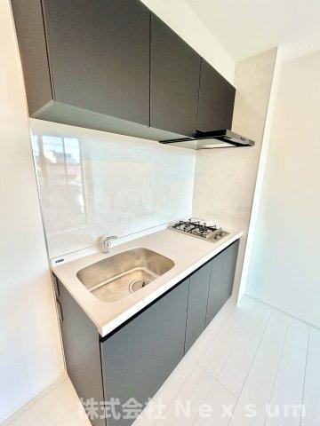 キッチン　コンパクトなキッチンで掃除もラクラク