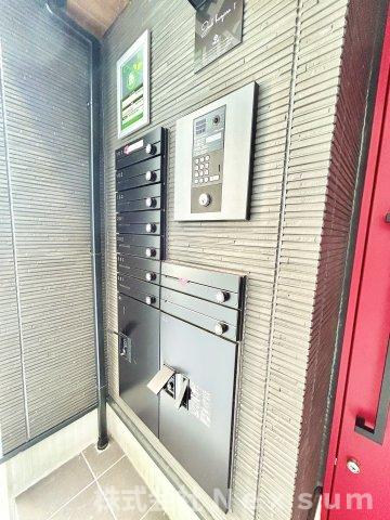 エントランス　ゆとりのあるエントランスです