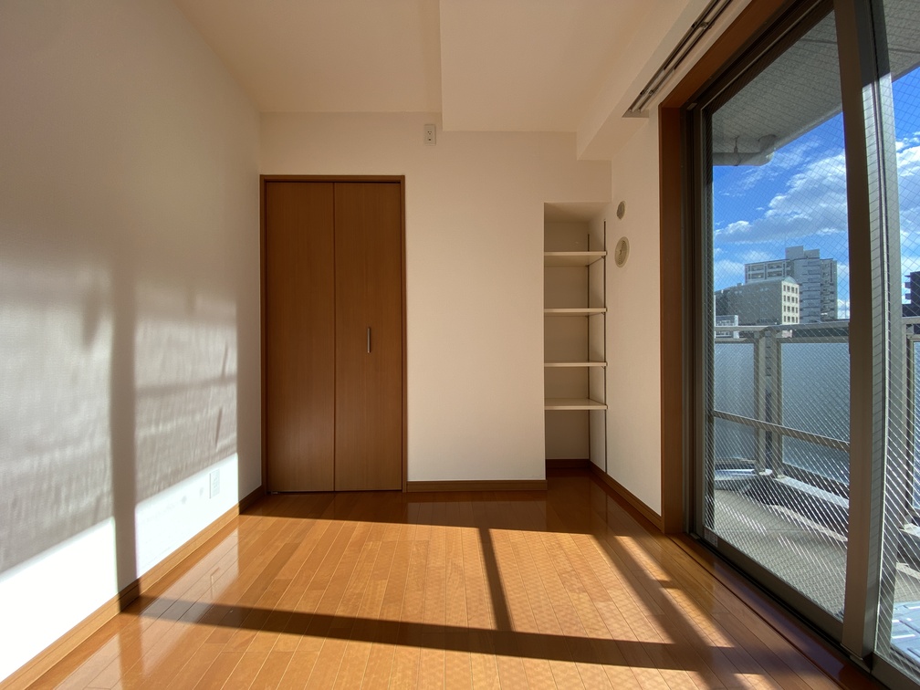 居室・リビング　■同一仕様の別部屋になります。