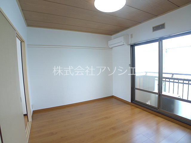 居室・リビング　洋室6帖