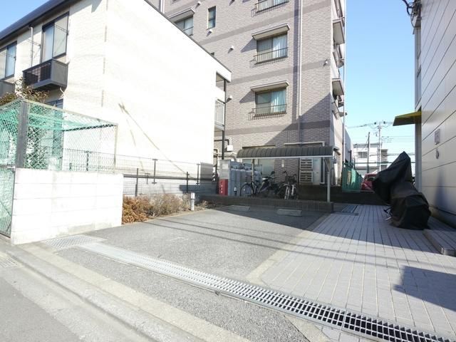 駐車場　★敷地内の駐車場です★