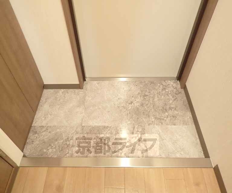 玄関　すっきりとした玄関です。