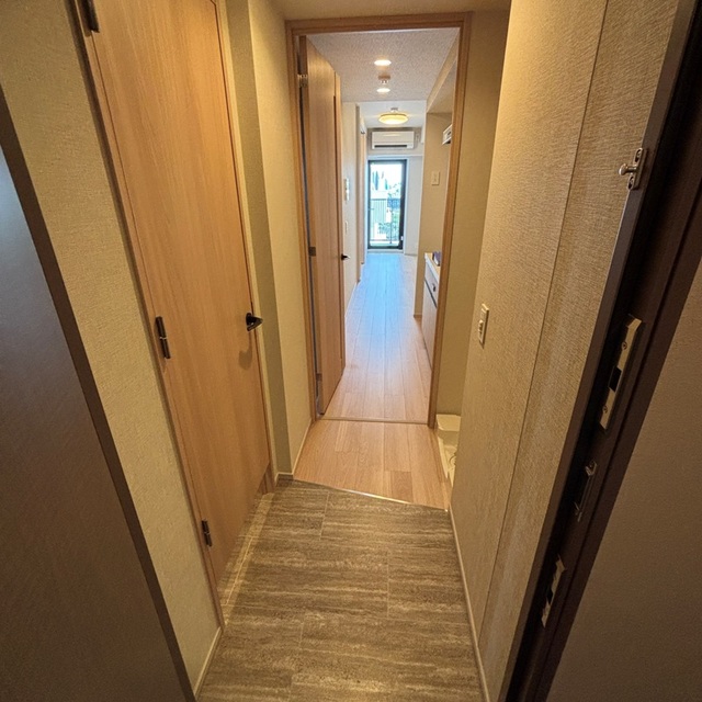 玄関　※写真は同タイプ住戸です。