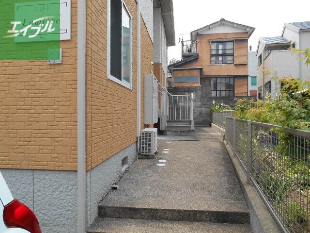 エントランス　エントランス部分