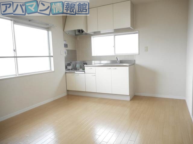 居室・リビング　※別号室のお写真になります