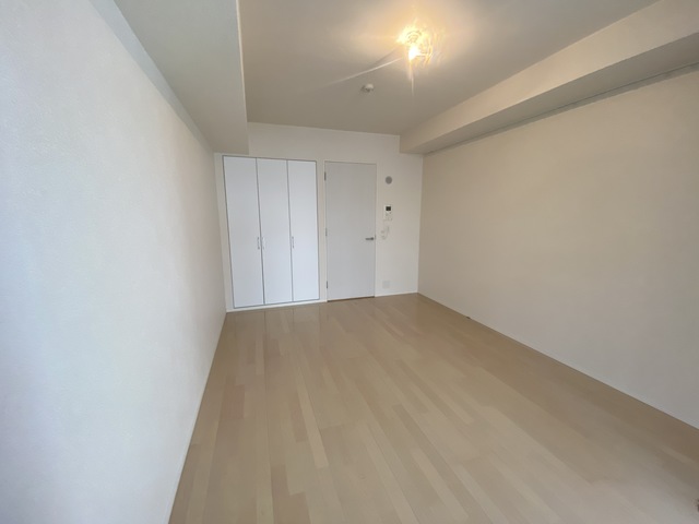 居室・リビング　※反転写真