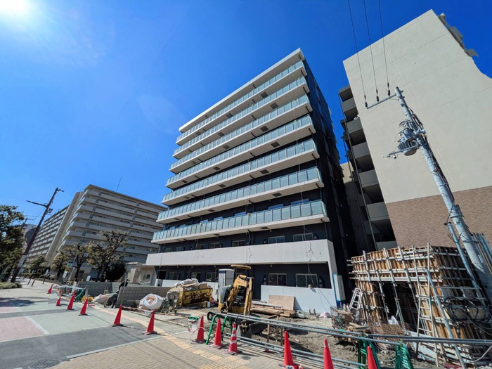 建物外観　建築中