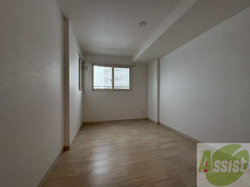 その他部屋・スペース　こちらのお部屋は光が差し込む、温かみのあるお部屋です。