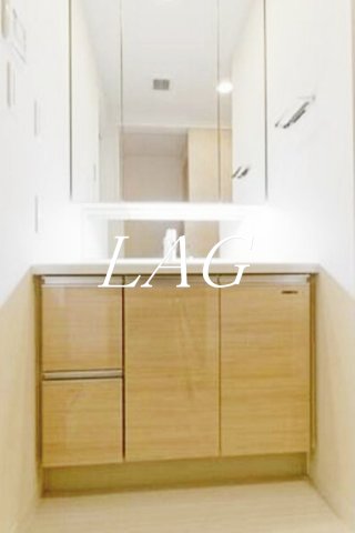 洗面設備　独立洗面台です。