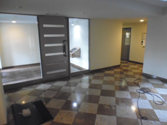 エントランス　★キレイなエントランス・オートロック★