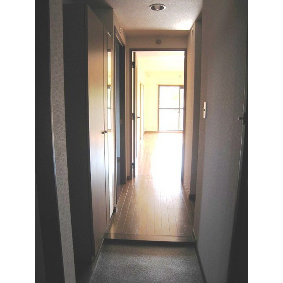 玄関　同タイプ別部屋参考写真