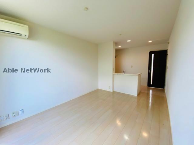 居室・リビング　反転タイプ