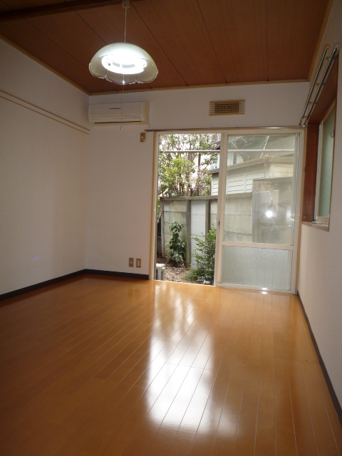 居室・リビング　居室