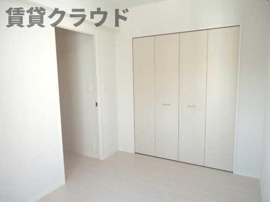 その他部屋・スペース　落ち着いて過ごせるお部屋なので、寝室にいかがでしょうか