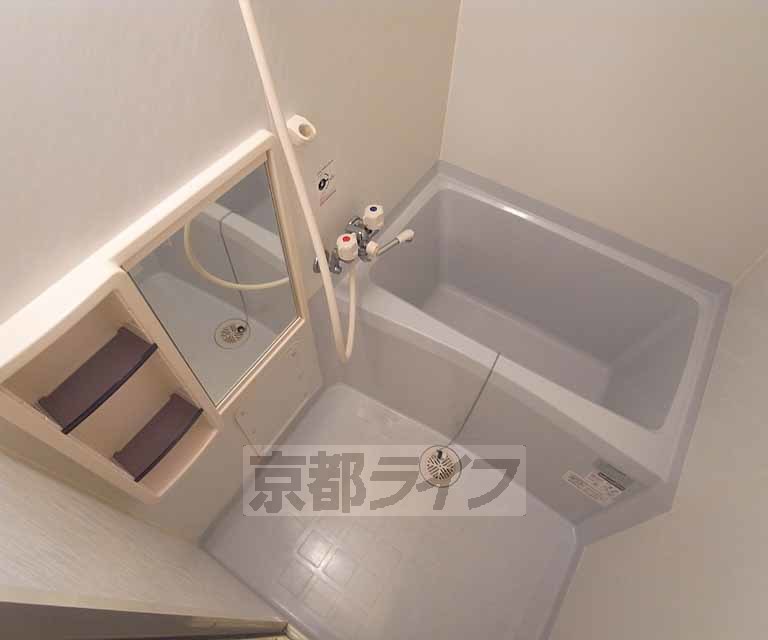 バス・シャワールーム　綺麗なお風呂です。