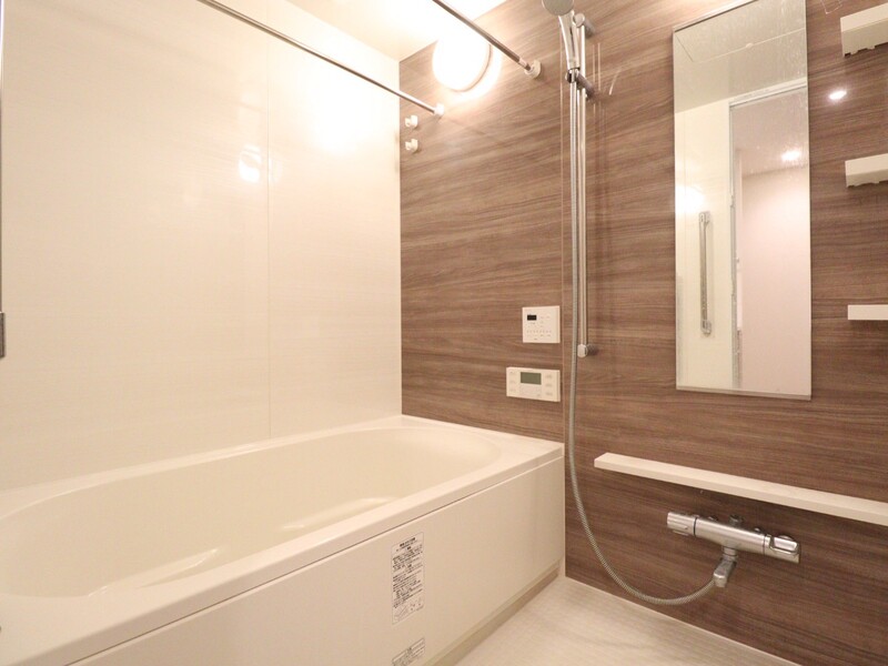 バス・シャワールーム　ブランズタワー御堂筋本町　浴室