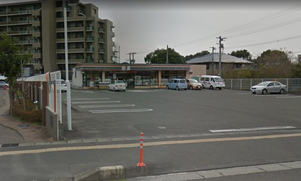 コンビニ　セブンイレブン宮崎権現町店（コンビニ）まで291m
